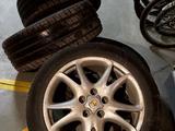 Комплект оригинальных дисков Porsche (OEM) с резиной. за 300 000 тг. в Астана – фото 4