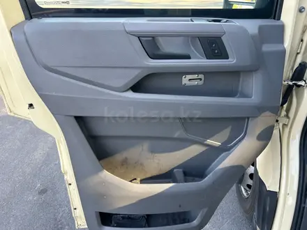 Volkswagen Crafter 2019 года за 13 612 000 тг. в Алматы – фото 13
