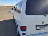 Volkswagen Caravelle 1997 года за 6 000 000 тг. в Щучинск – фото 3