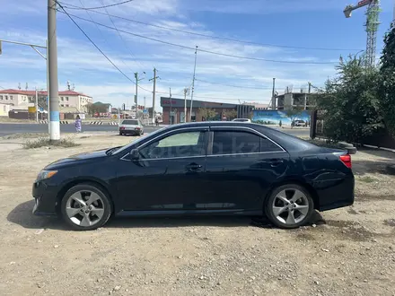 Toyota Camry 2014 года за 6 200 000 тг. в Атырау – фото 6