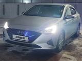 Hyundai Accent 2021 года за 8 620 572 тг. в Астана