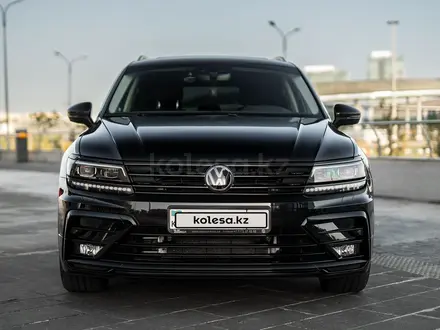 Volkswagen Tiguan 2018 года за 15 900 000 тг. в Астана