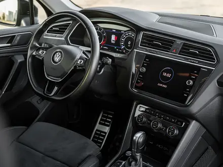Volkswagen Tiguan 2018 года за 15 900 000 тг. в Астана – фото 34