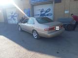 Toyota Camry 2001 годаүшін3 900 000 тг. в Жанаарка – фото 2