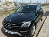 Mercedes-Benz ML 400 2014 годаүшін19 999 999 тг. в Астана – фото 3