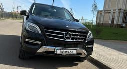 Mercedes-Benz ML 400 2014 годаүшін19 999 999 тг. в Астана – фото 2