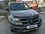 Mitsubishi Outlander 2002 годаүшін4 800 000 тг. в Сатпаев – фото 2