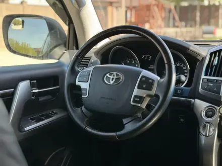 Toyota Land Cruiser 2013 года за 24 000 000 тг. в Актобе – фото 17