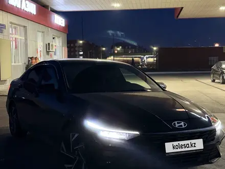 Hyundai Elantra 2024 года за 10 500 000 тг. в Актобе
