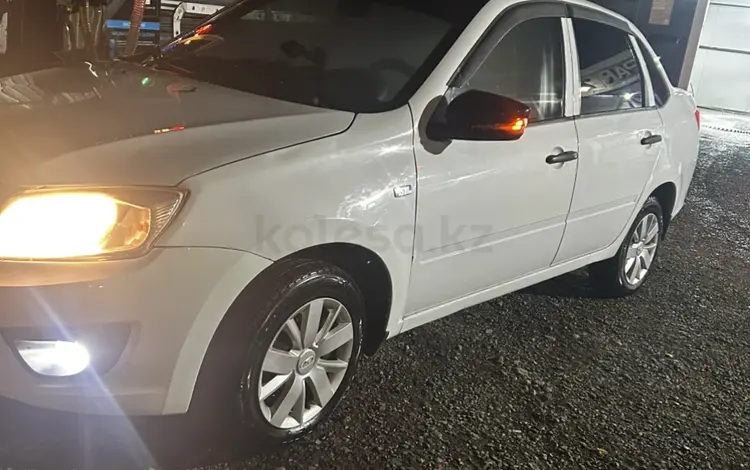 ВАЗ (Lada) Granta 2190 2013 годаүшін2 200 000 тг. в Семей