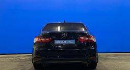 Toyota Camry 2021 года за 11 830 000 тг. в Шымкент – фото 4
