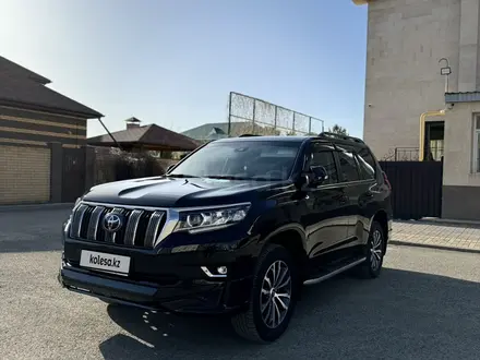 Toyota Land Cruiser Prado 2022 года за 40 000 000 тг. в Актобе – фото 2