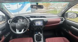 Toyota Hilux 2023 года за 22 815 487 тг. в Усть-Каменогорск – фото 5