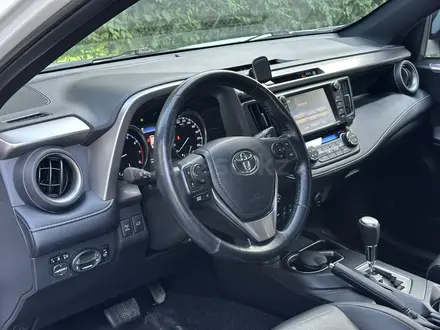 Toyota RAV4 2018 года за 14 800 000 тг. в Караганда – фото 15