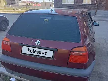Volkswagen Golf 1996 года за 1 600 000 тг. в Уральск – фото 2