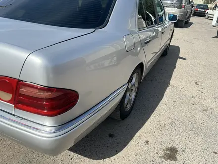 Mercedes-Benz E 280 1996 года за 2 500 000 тг. в Тараз – фото 4