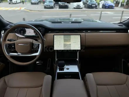 Land Rover Range Rover 2024 года за 97 500 000 тг. в Алматы – фото 10