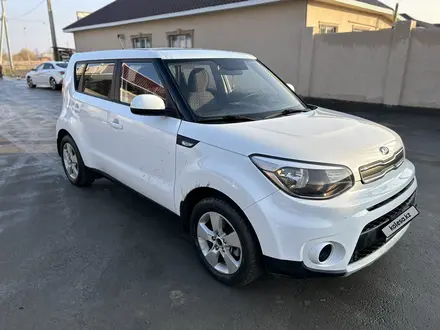 Kia Soul 2018 года за 7 290 000 тг. в Атырау – фото 3