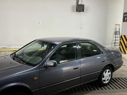 Toyota Camry 2000 года за 4 200 000 тг. в Астана – фото 8