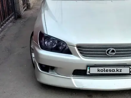 Toyota Altezza 2002 года за 4 250 000 тг. в Алматы – фото 2