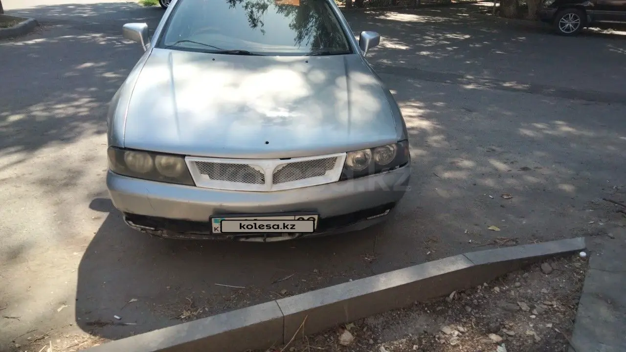 Mitsubishi Diamante, 1998