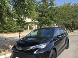 Toyota Sienna 2022 года за 22 000 000 тг. в Актау