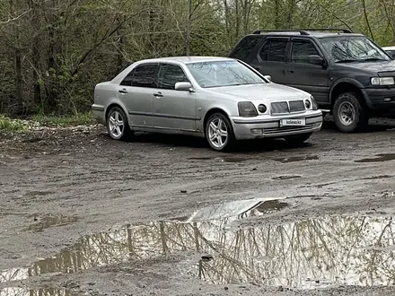 Toyota Progres 1998 года за 3 300 000 тг. в Семей – фото 7