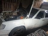 Mercedes-Benz E 200 1992 года за 450 000 тг. в Кокшетау – фото 5