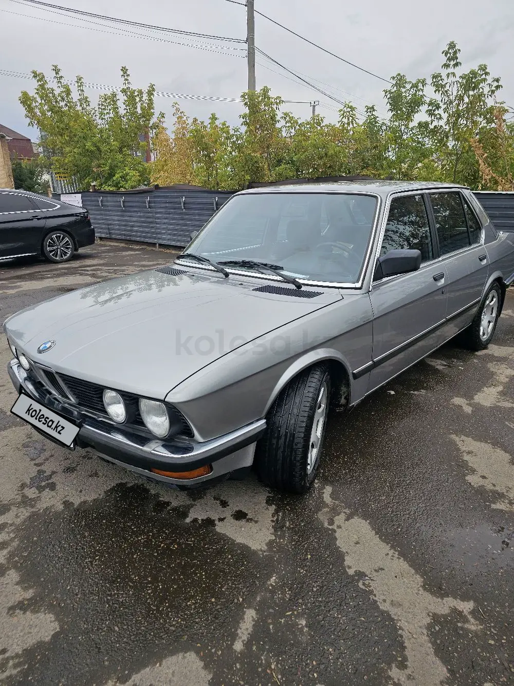 BMW 5 Series, 1987