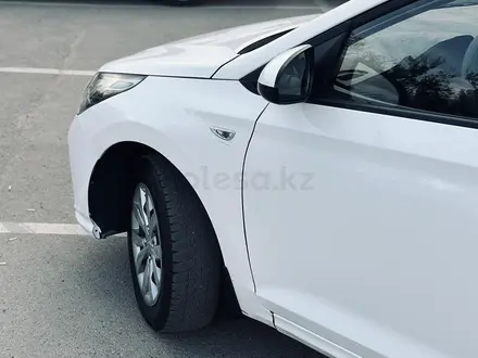 Hyundai Accent 2022 года за 6 400 000 тг. в Алматы – фото 2
