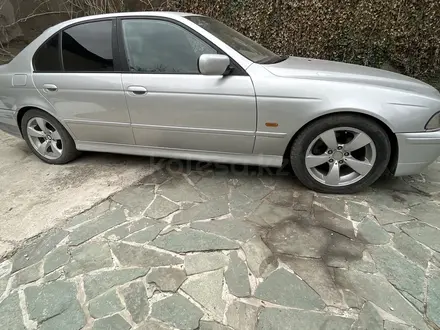 BMW 530 2001 года за 3 800 000 тг. в Алматы
