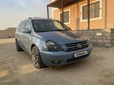 Kia Carnival 2007 года за 5 000 000 тг. в Актау – фото 3