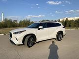 Toyota Highlander 2021 года за 28 400 000 тг. в Караганда – фото 3