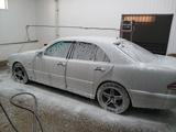 Mercedes-Benz E 230 1996 года за 1 500 000 тг. в Байконыр – фото 3