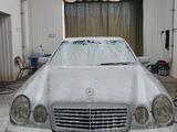 Mercedes-Benz E 230 1996 года за 1 500 000 тг. в Байконыр – фото 4