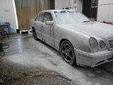 Mercedes-Benz E 230 1996 года за 1 500 000 тг. в Байконыр – фото 5