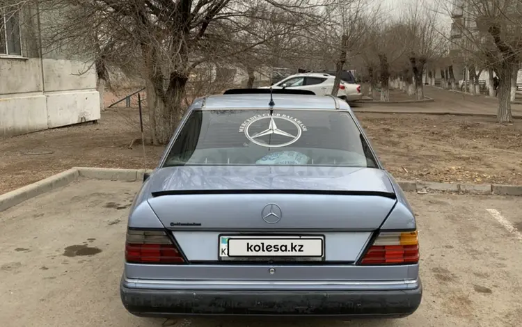 Mercedes-Benz E 260 1992 года за 1 150 000 тг. в Балхаш