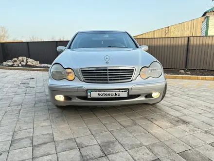 Mercedes-Benz C 200 2001 года за 3 300 000 тг. в Кокшетау – фото 6