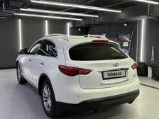 Infiniti FX35, 2009