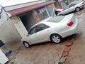 Toyota Camry 2005 года за 5 300 000 тг. в Мерке – фото 11