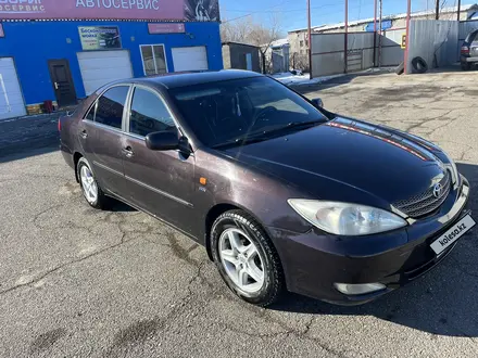 Toyota Camry 2004 года за 4 000 000 тг. в Урджар – фото 2