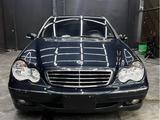 Mercedes-Benz C 200 2002 года за 3 800 000 тг. в Алматы – фото 2