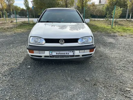 Volkswagen Golf 1995 года за 1 870 000 тг. в Кокшетау – фото 3