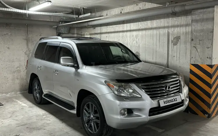 Lexus LX 570 2010 годаүшін16 000 000 тг. в Астана