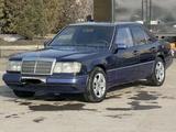 Mercedes-Benz E 230 1991 года за 1 750 000 тг. в Алматы