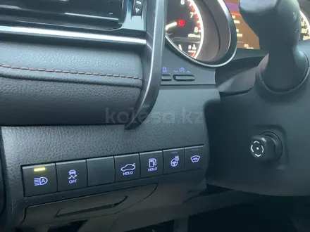 Toyota Camry 2019 года за 15 900 000 тг. в Шымкент – фото 12