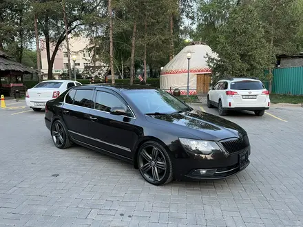 Skoda Superb 2014 года за 8 000 000 тг. в Алматы – фото 18