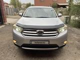 Toyota Highlander 2011 года за 11 900 000 тг. в Алматы