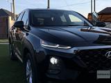 Hyundai Santa Fe 2018 года за 10 500 000 тг. в Алматы