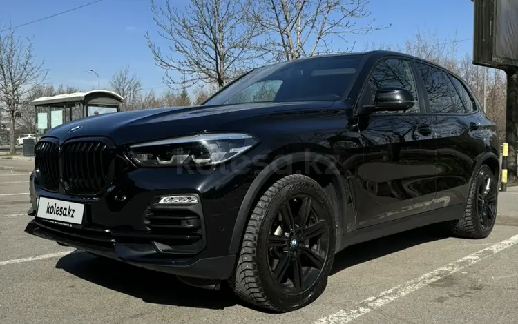 BMW X5 2019 года за 33 450 000 тг. в Алматы